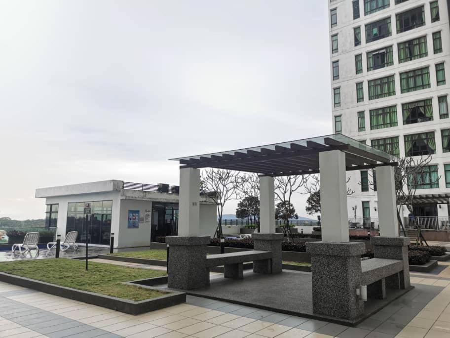 Dsummit 3bedroom Wifi Netflix 5 Pax *
