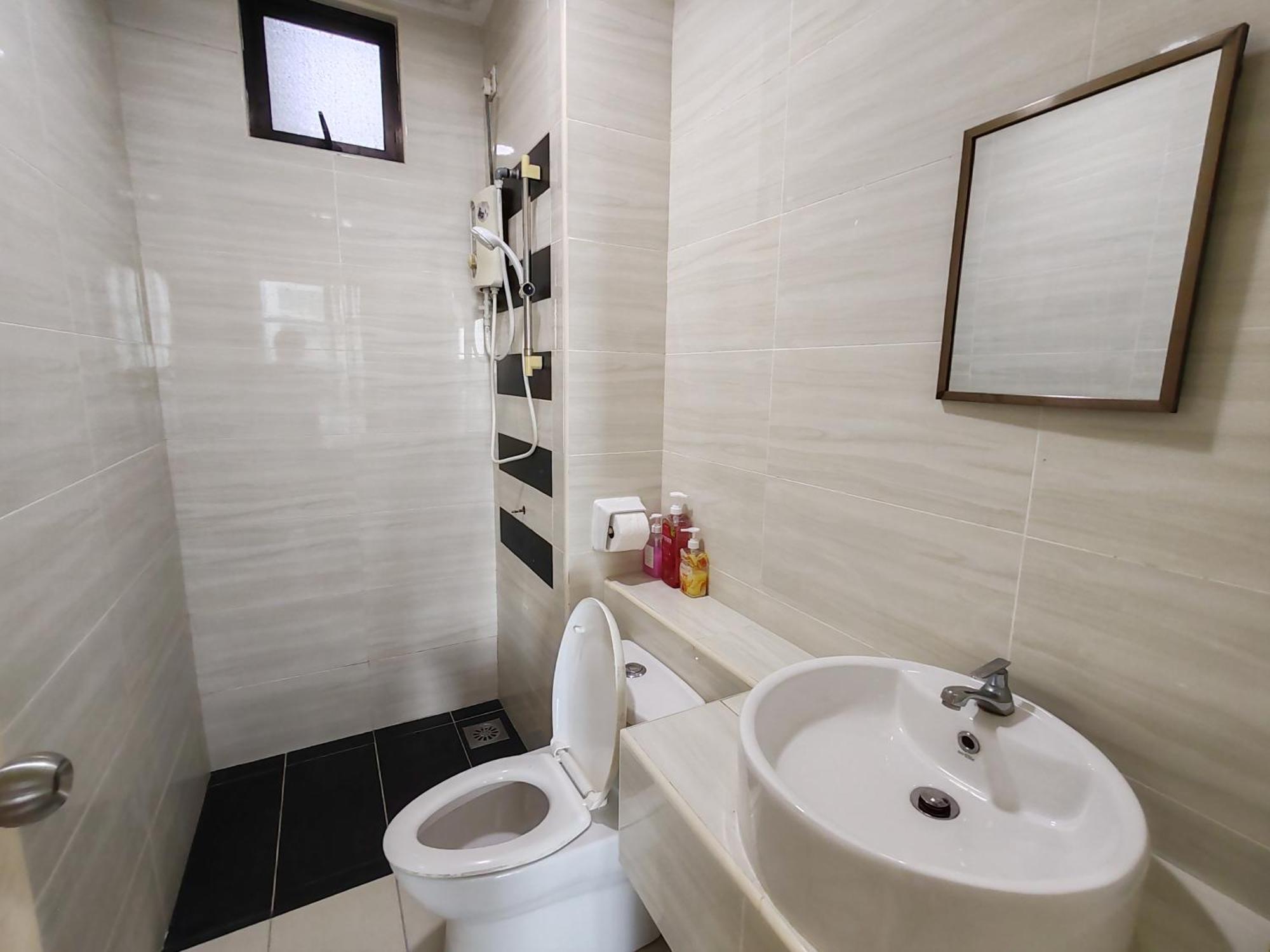Dsummit 3bedroom Wifi Netflix 5 Pax Apartment