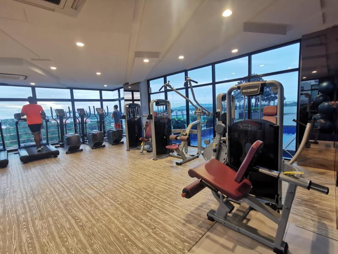 Dsummit 3bedroom Wifi Netflix 5 Pax Apartment