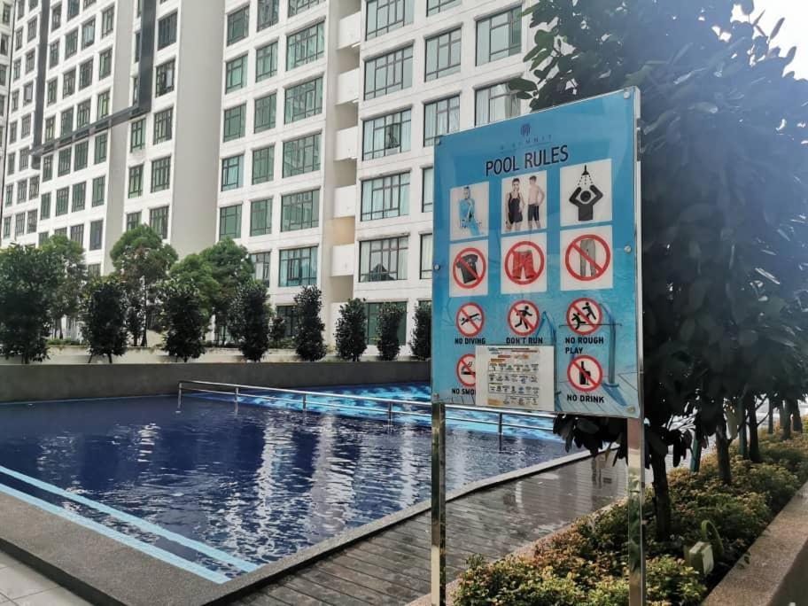 Dsummit 3bedroom Wifi Netflix 5 Pax